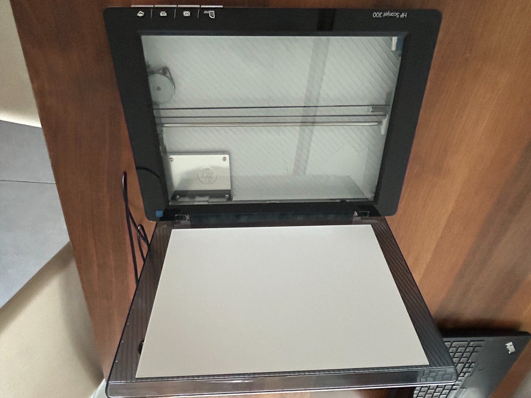 Hewlett Packard Scanner: Scanner HP Scanjet 300 – Usato da Hildisrieden venduto da MTDANI 1