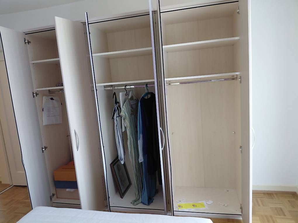 Cassettiere: Lit+matelas + commode +2petite commodes +armoire  – Usato da Cossonay-Ville venduto da haj_8vxy 3