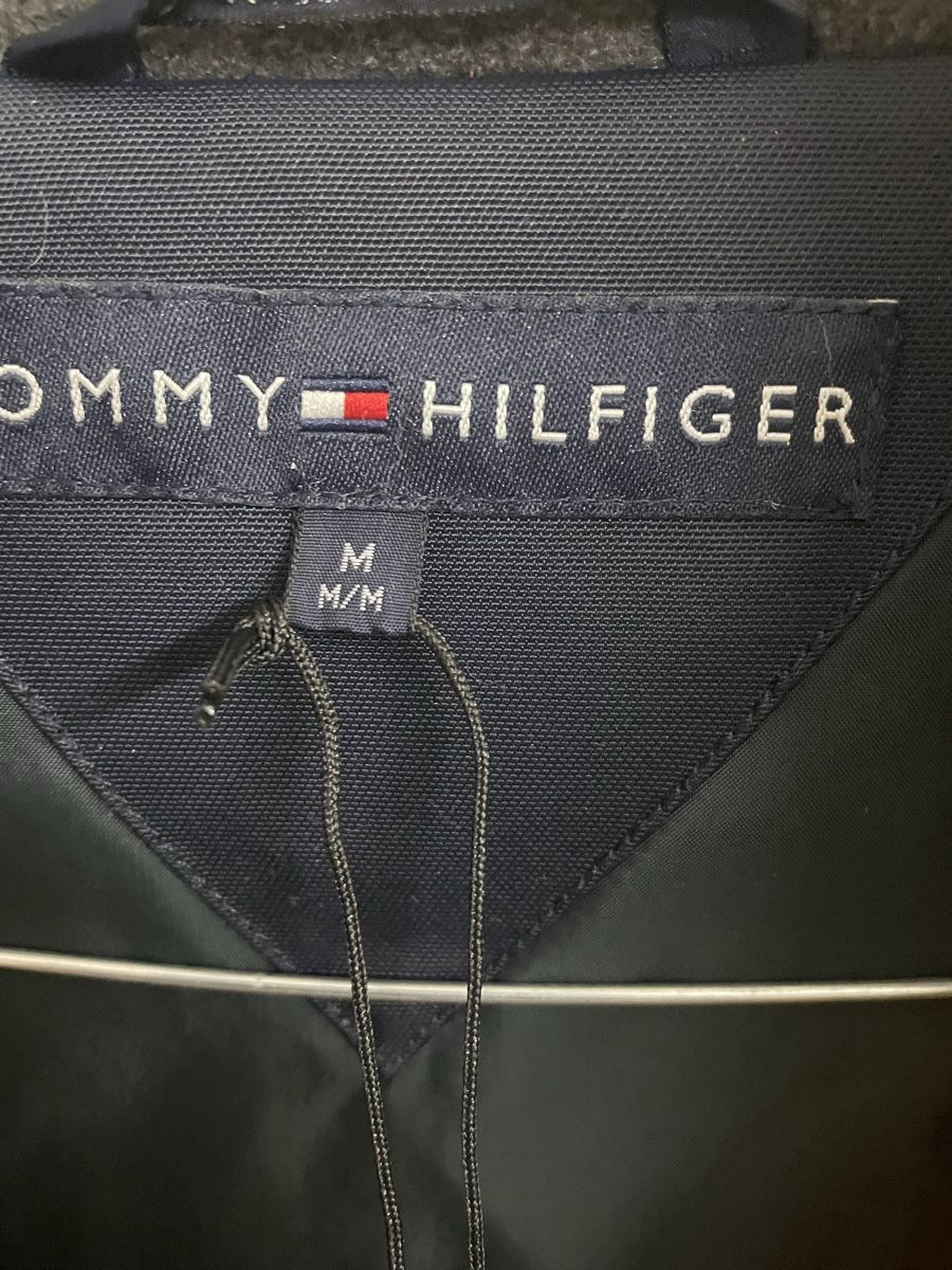 Tommy Hilfiger Giacche: Tommy Hilfiger Winter Jacket, Size M - Great Condition! – Nuovo e nell'imballaggio originale da Buttikon SZ venduto da trzurigo 2