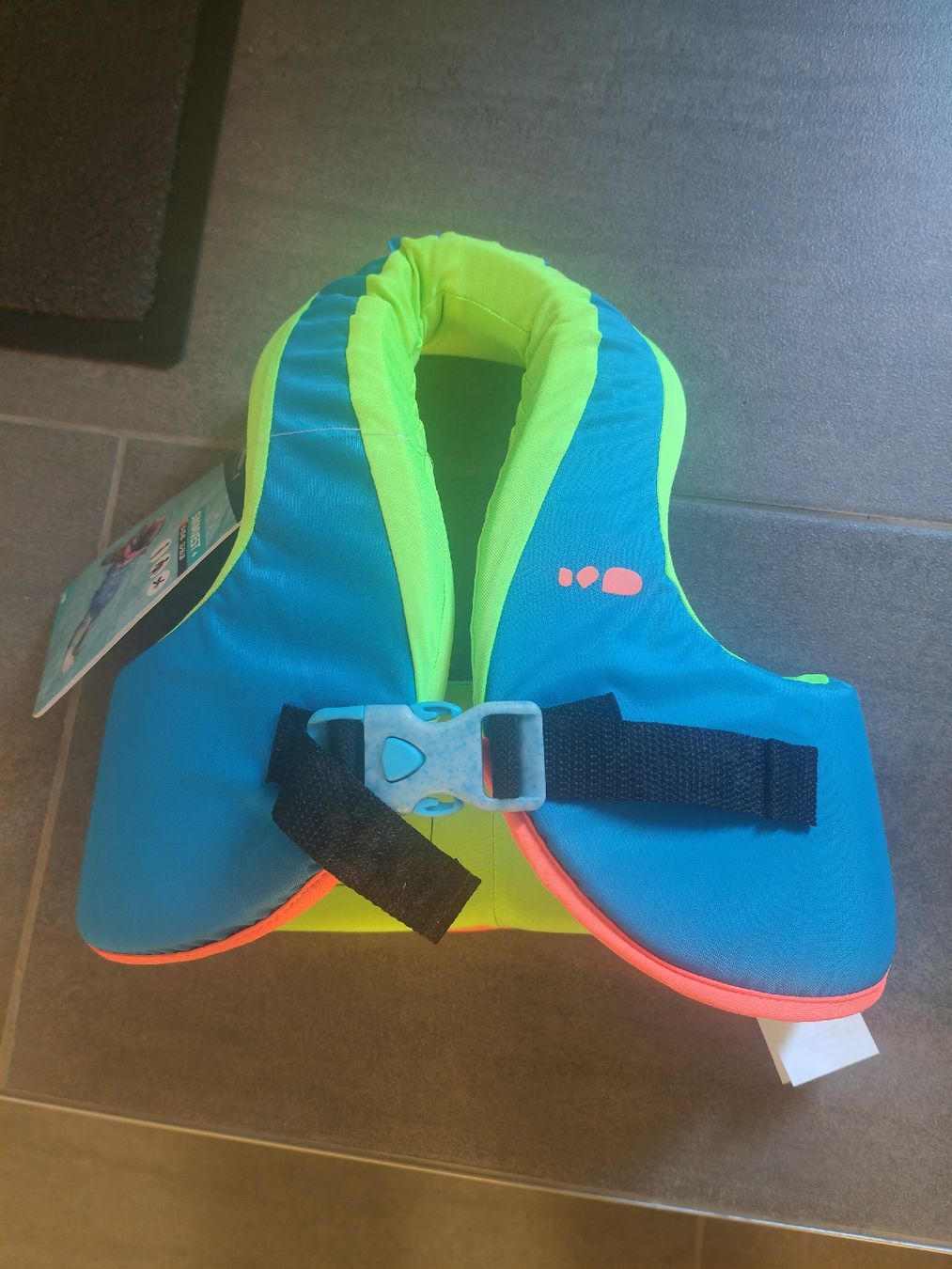 Decathlon Gilets de sauvetage: Schwimmweste – Neuf avec emballage d'origine à Stetten AG par rus_hcj9