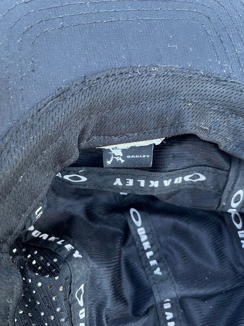 Oakley Copricapi, berretti & cappellini: Vintage Y2K Oakley 5-Panel Cap – Usato da Zürich venduto da le_souk 6