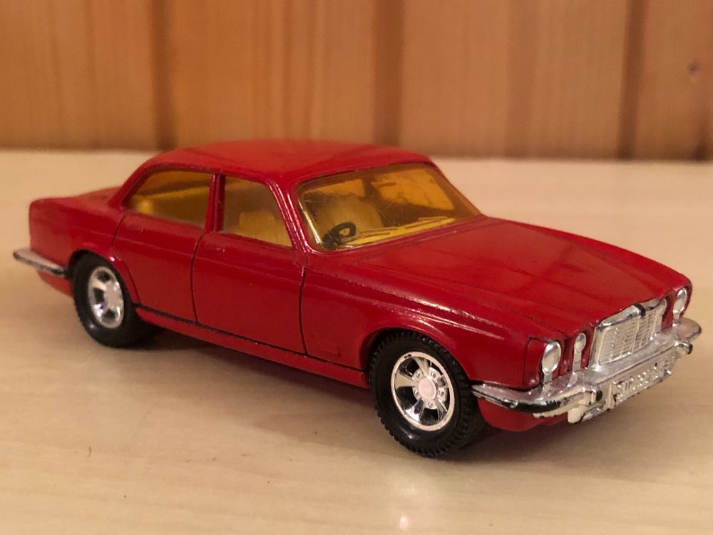 Matchbox jaguar hotsell xj12 k66