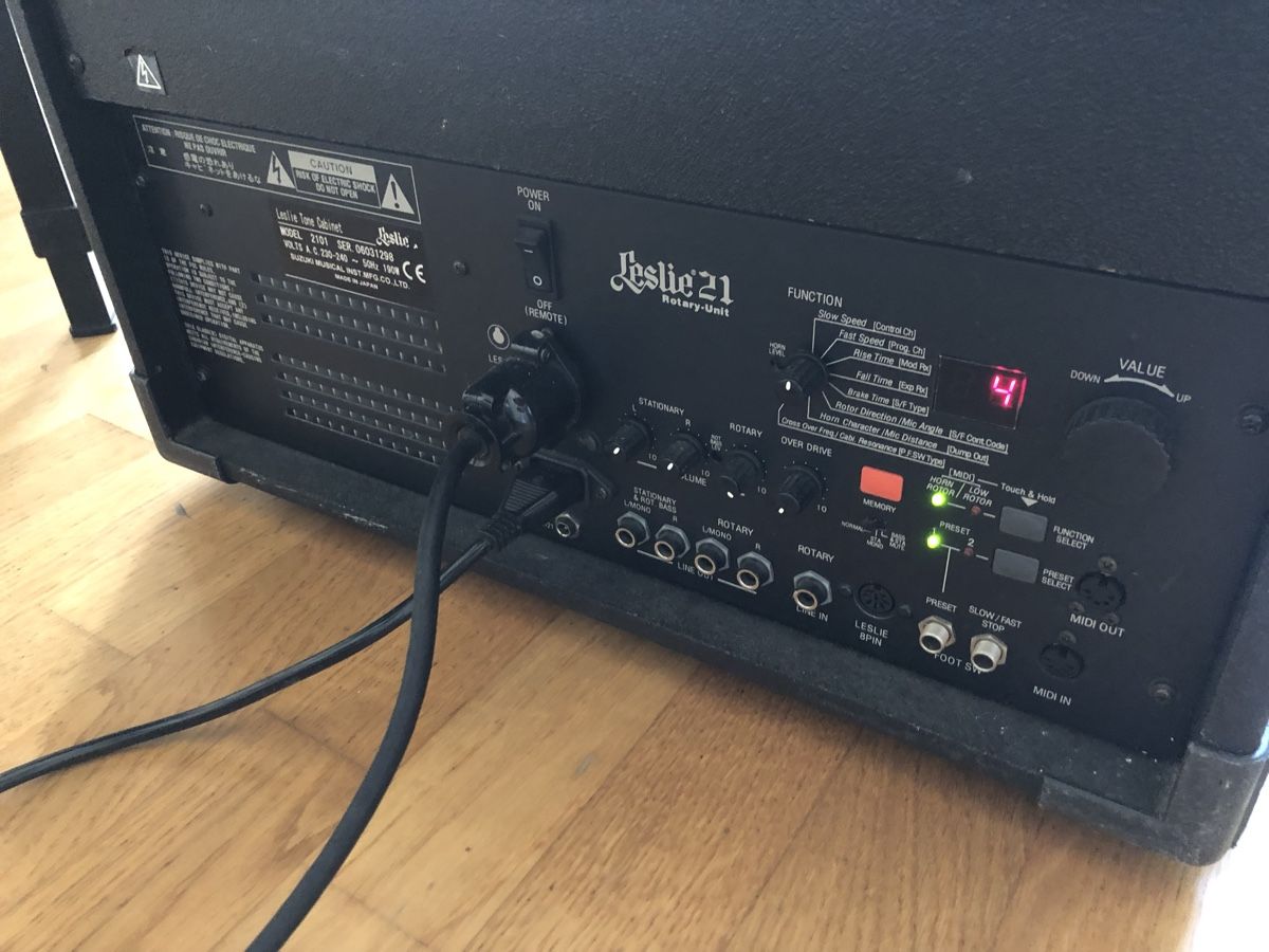 Hammond Strumenti musicali: Hammond XK3 mit Leslie – Usato da Luzern venduto da hallodani 7