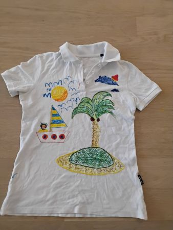 Sommerliches Poloshirt Gr. S mit Palmen-Motiv