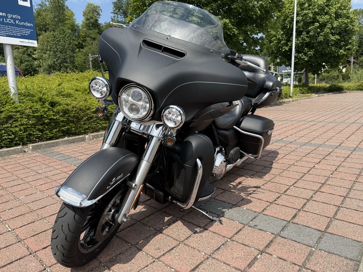 Harley-Davidson Touring: Harley Davidson Electra glide – Gebraucht aus Niederhasli von TurboDriven 6