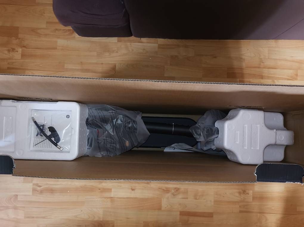 Kickboard: Xiaomi Elektro Scooter 4Pro Plus CH-EDITION – Nuovo e nell'imballaggio originale da Font venduto da Deep_stealth 3