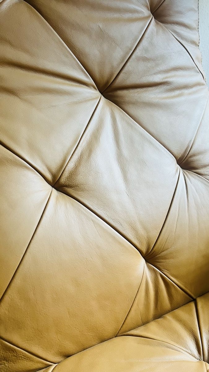 Ikea Poltrone: POÄNG IKEA Sessel mit Hocker – Usato da St.Gallen venduto da eicatcher 3