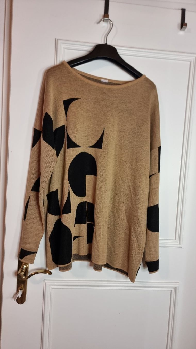 Maglioni & Felpe: Bequemer  Damenpullover, geometrisch, beige schwarz, Gr.50 – Usato da Wald ZH venduto da CapLux 2