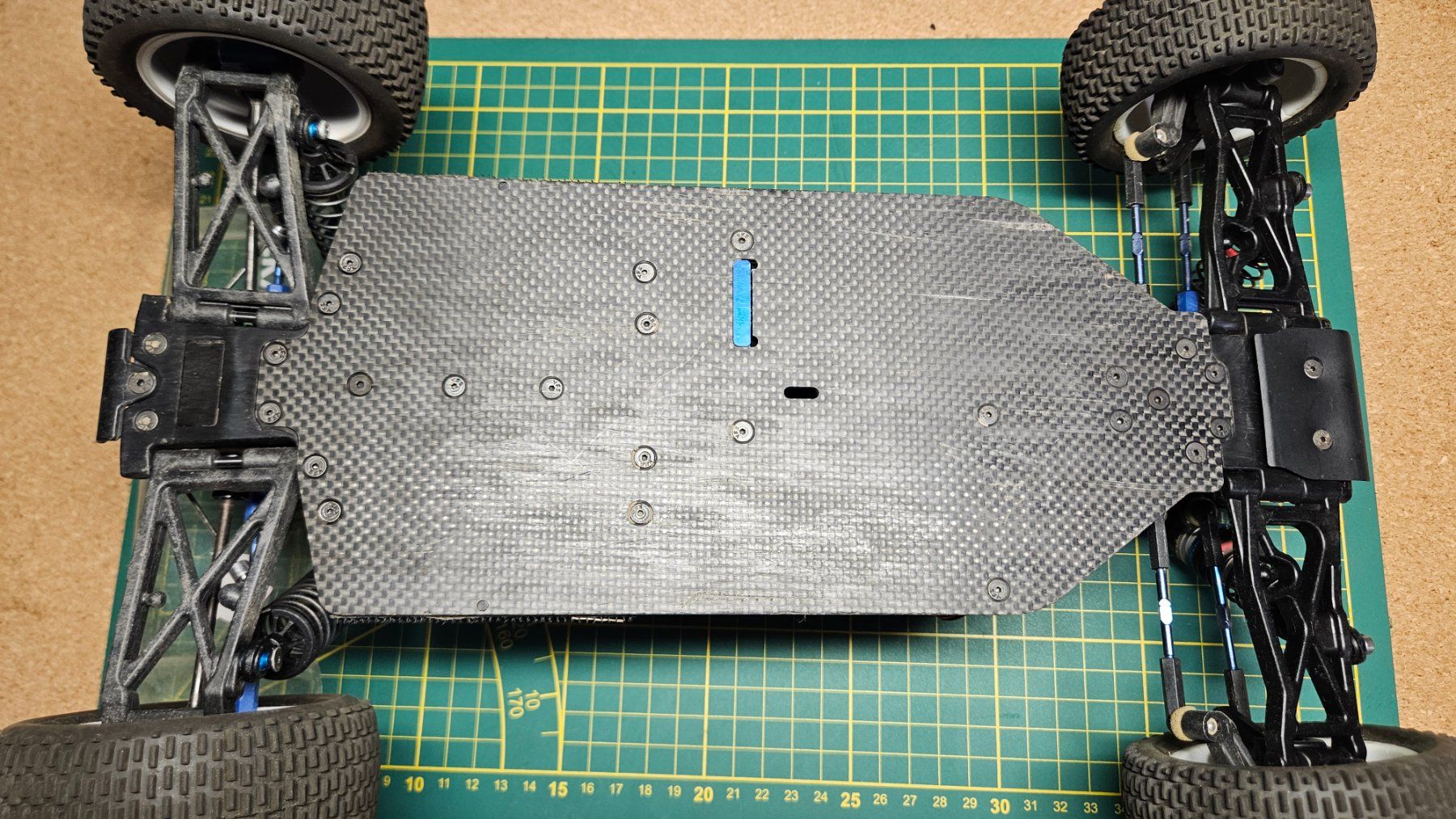 Modellismo RC: Team Associated B44.2 4WD Buggy Fr. 155.- – Usato da Kleindöttingen venduto da Ballu33 7