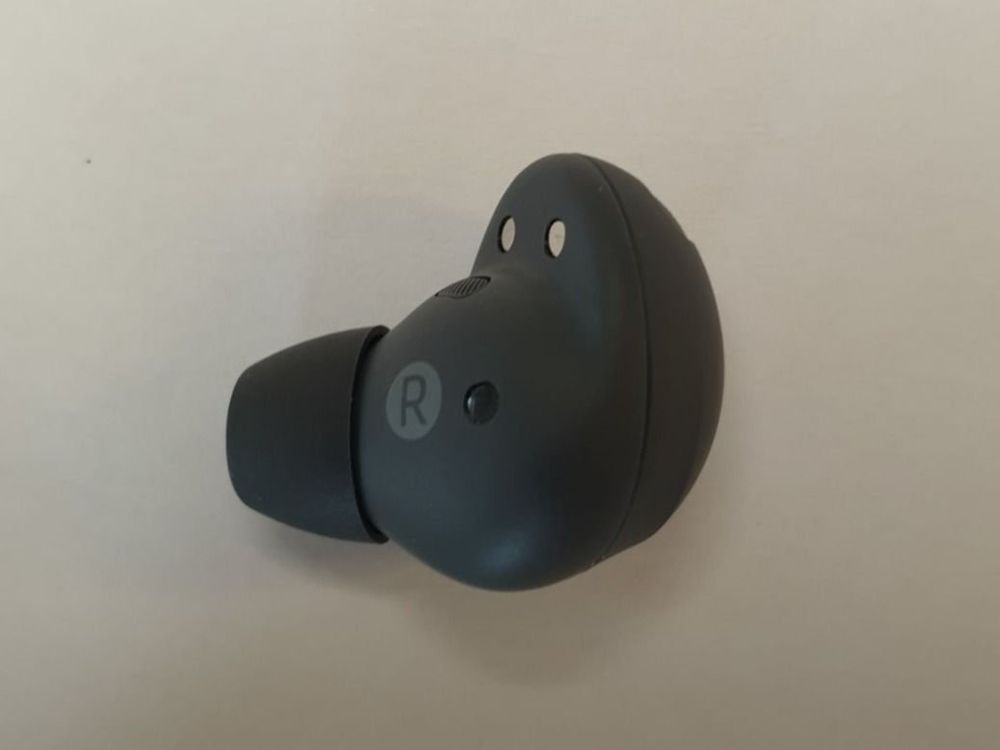 Samsung Kopfhörer: Samsung Galaxy Buds2 Pro rechts, graphit, neu – Neu (gemäss Beschreibung) aus Zürich von quipmentshop 1
