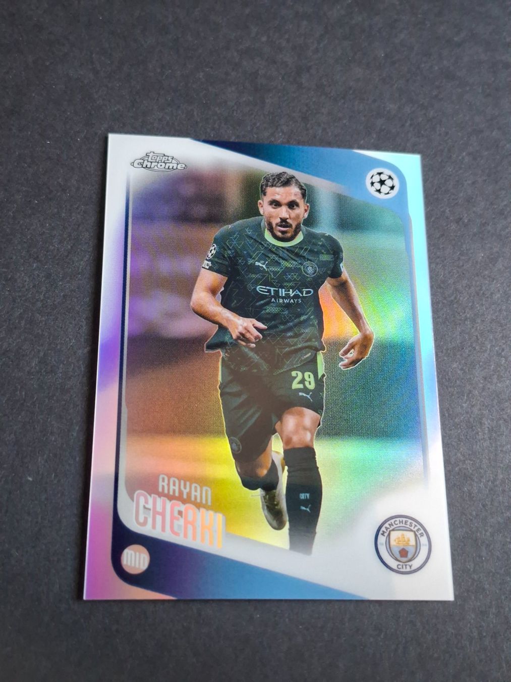 Topps Sammelbilder & Trading cards: Rayan Cherki Refractor Topps Chrome 25-26 – Gebraucht aus Olten von cweb
