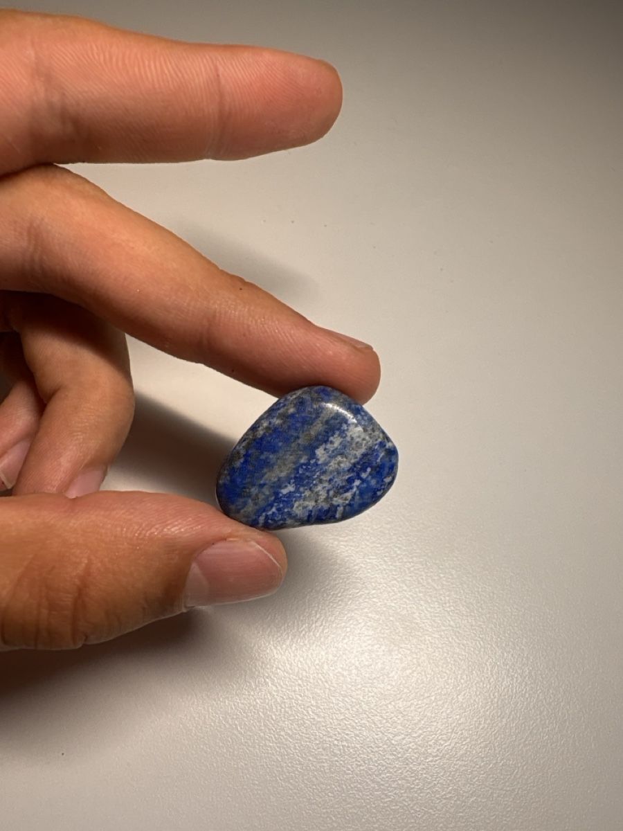 Minerali & Pietre curative: Schöner Lapislazuli Trommelstein / Kräftiges Blau – Nuovo (secondo la descrizione) da Köniz venduto da Lexlersshop