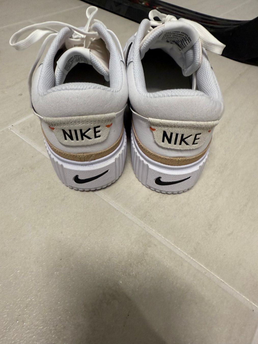 Nike Scarpe da uomo: Nike Court Legacy Gr.42 – Nuovo (secondo la descrizione) da Rorbas venduto da obstgaertler 1