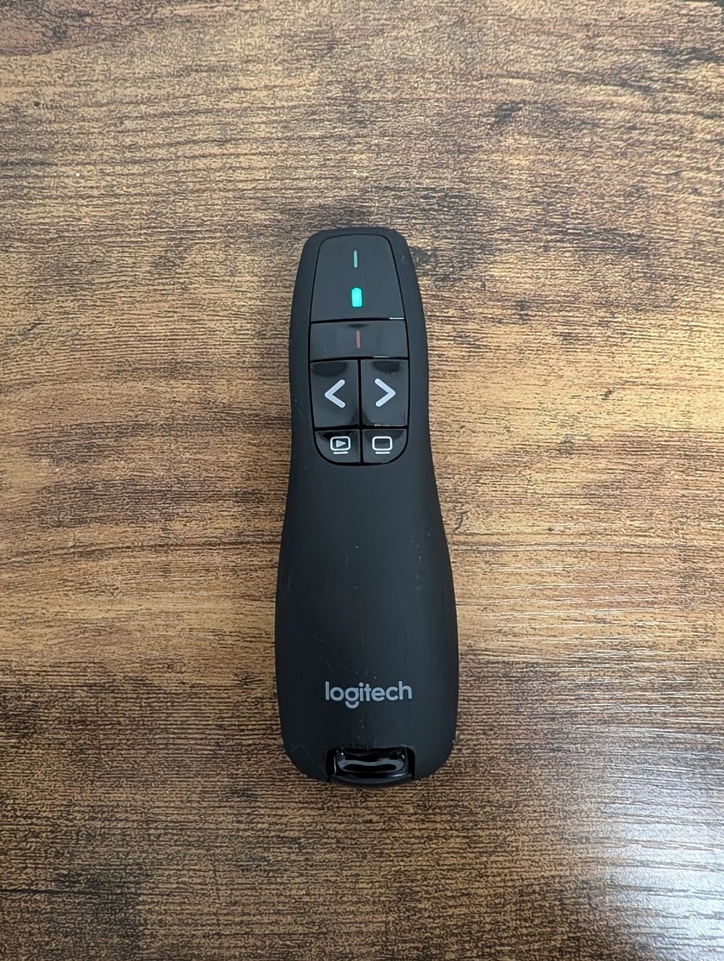 Logitech Télécommandes: Logitech R400 RF Wirless Presenter – D'occasion à Zürich par CG_8 1