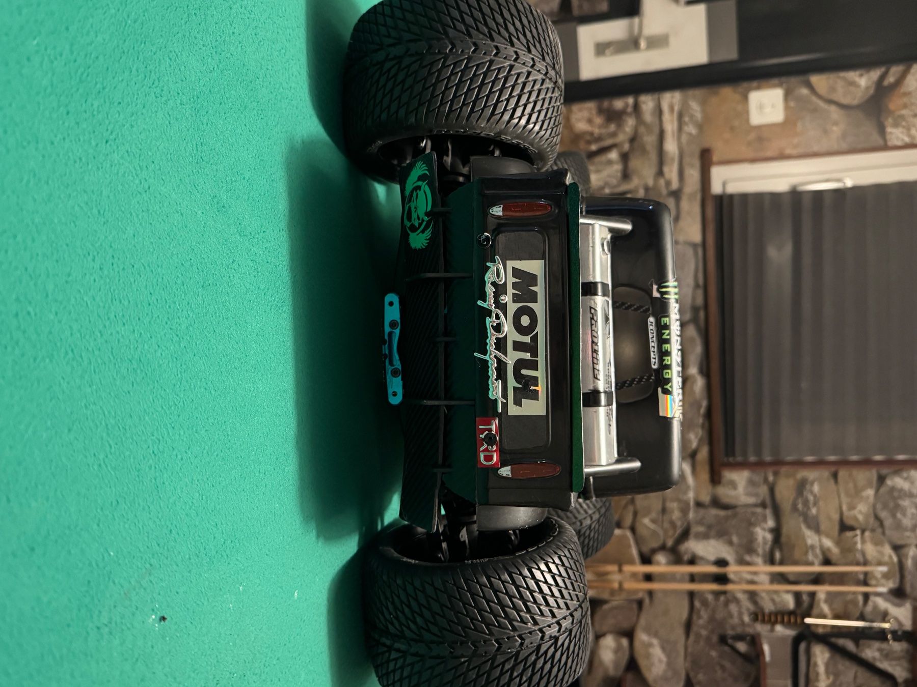 Modellismo RC: RC Buggy 1:8 mit 6s Akku – Usato da Ganterschwil venduto da jako80 2