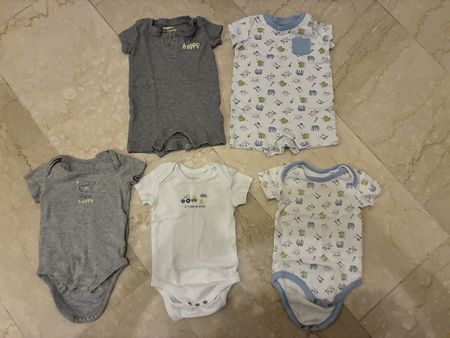 Baby Bodys und Strampler Set 5 Stk. Grösse 62/68