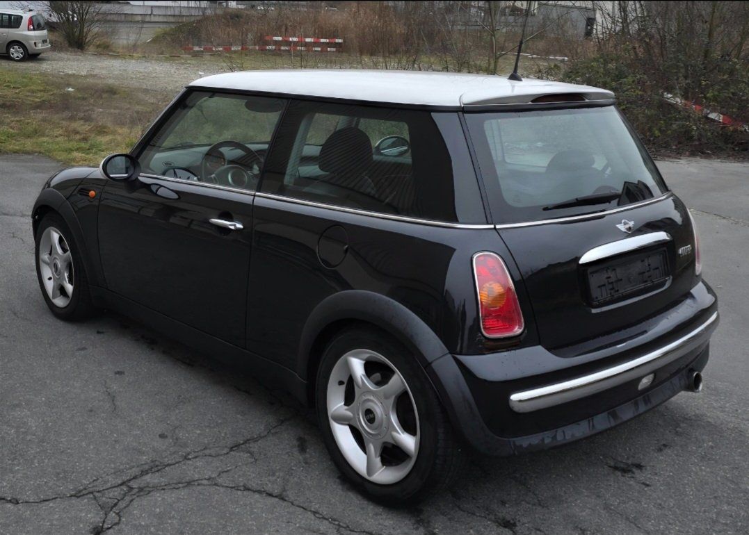 Mini Autos: Mini Cooper 1.6i, 190000 Km, 2003 Jg – Gebraucht aus Obernau von san_876m 3