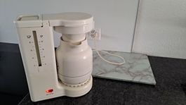 Kaffeemaschine weiss mit Thermoskanne