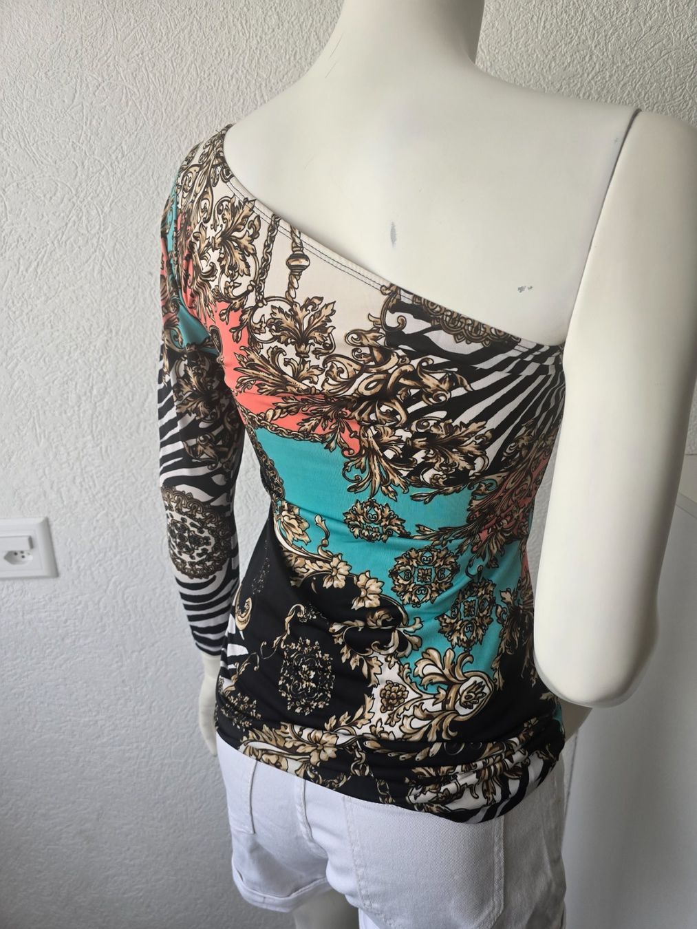 Top: Pull epaule nu T-S Neuf – Nuovo e nell'imballaggio originale da Les Verrières venduto da kitel79 4