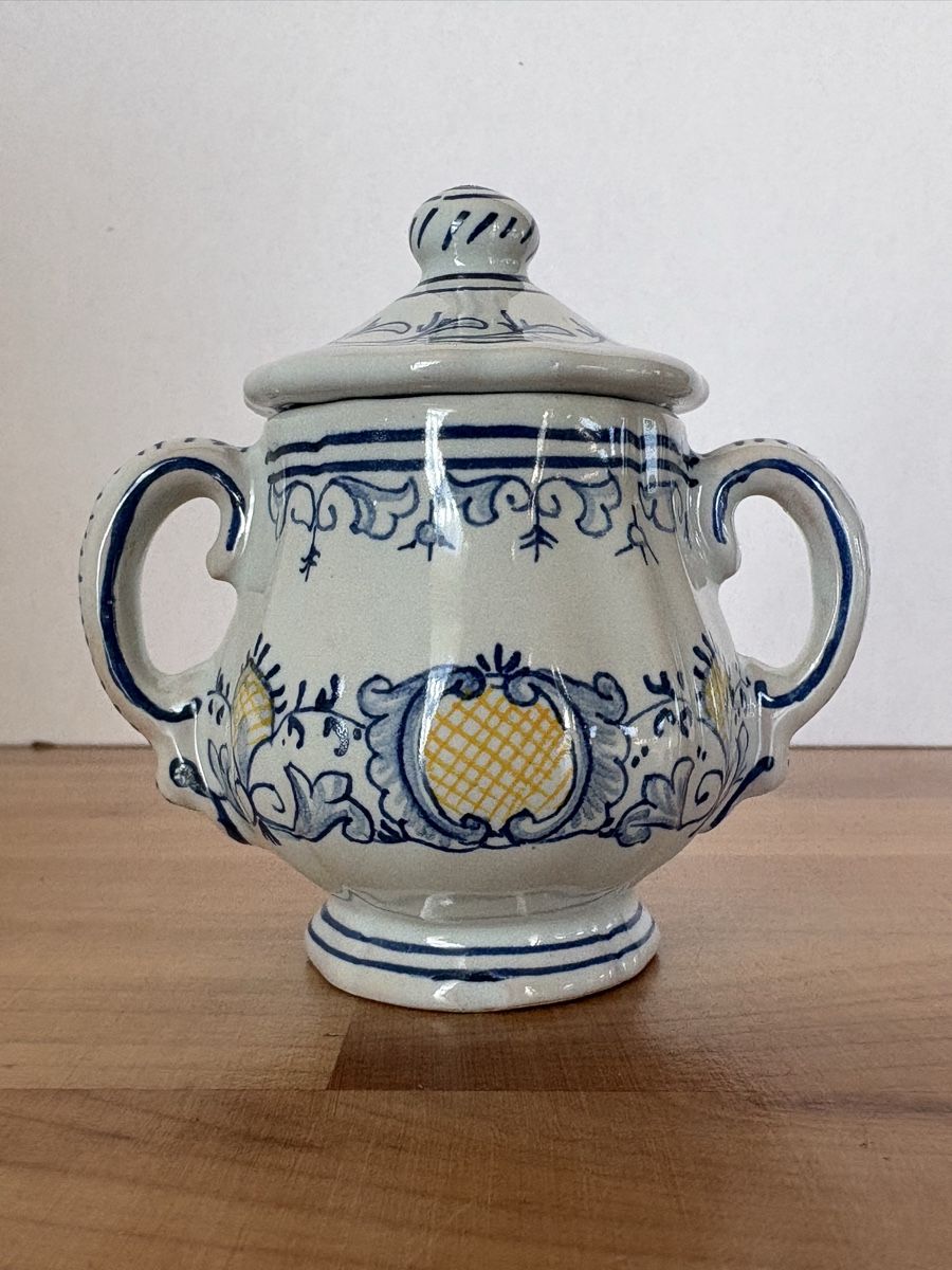 Tutte le decorazioni: kleine Keramik Dose mit Deckel – Usato da Rümlang venduto da euqinom16