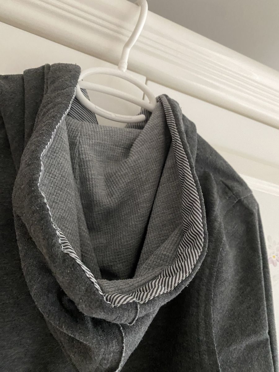 Maglioni & Felpe: Kapuzenpullover in Grau XS – Usato da Altendorf venduto da Anjapple 3