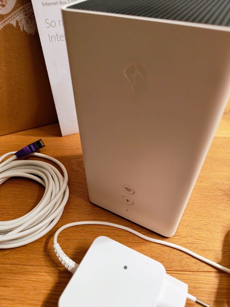 Swisscom Internet-Box 2 - Für schnelles Internet zu Hause (Gebraucht ...