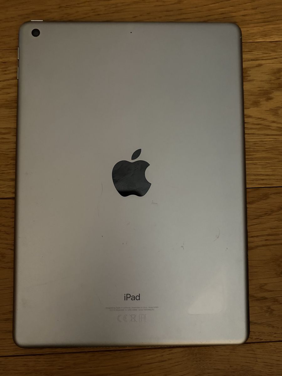 Apple Tablet PC: iPad 6. Generation (32 GB, WIFI) – Usato da Kesswil venduto da WaveNomad 3