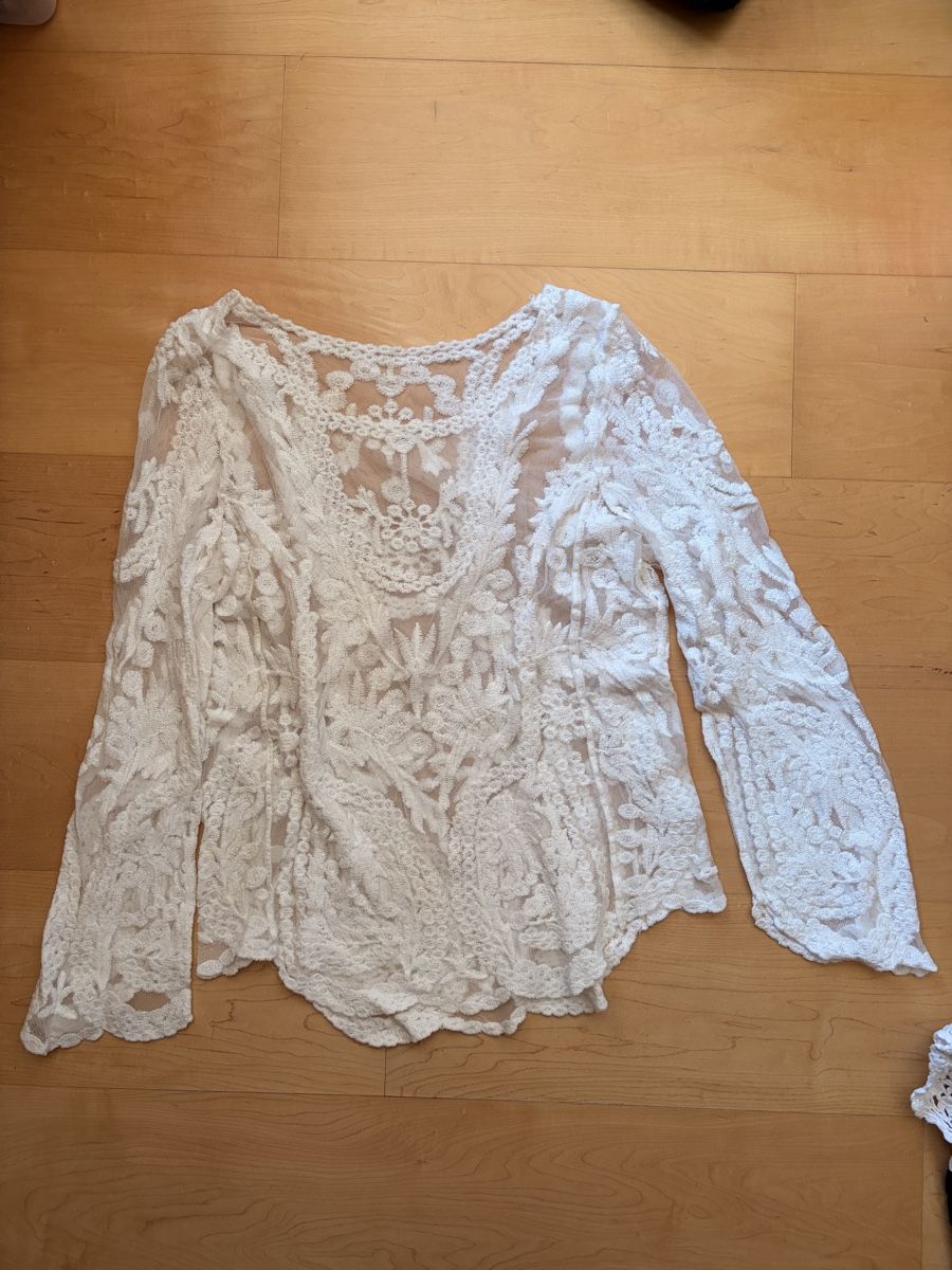 Top: Pull blanc dentelle – Usato da Lavigny venduto da Lea_9rxv