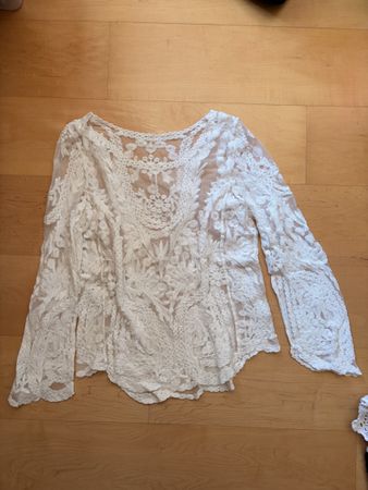 Pull blanc dentelle