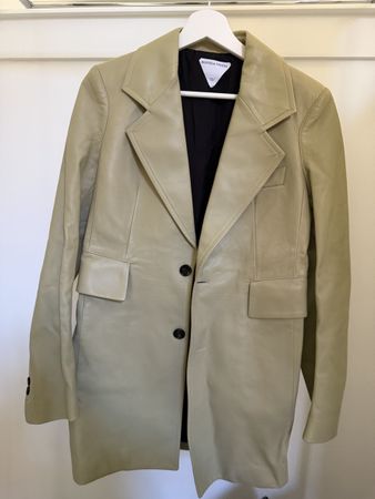Bottega Veneta Lederblazer Salbei Grösse 38 sehr gut