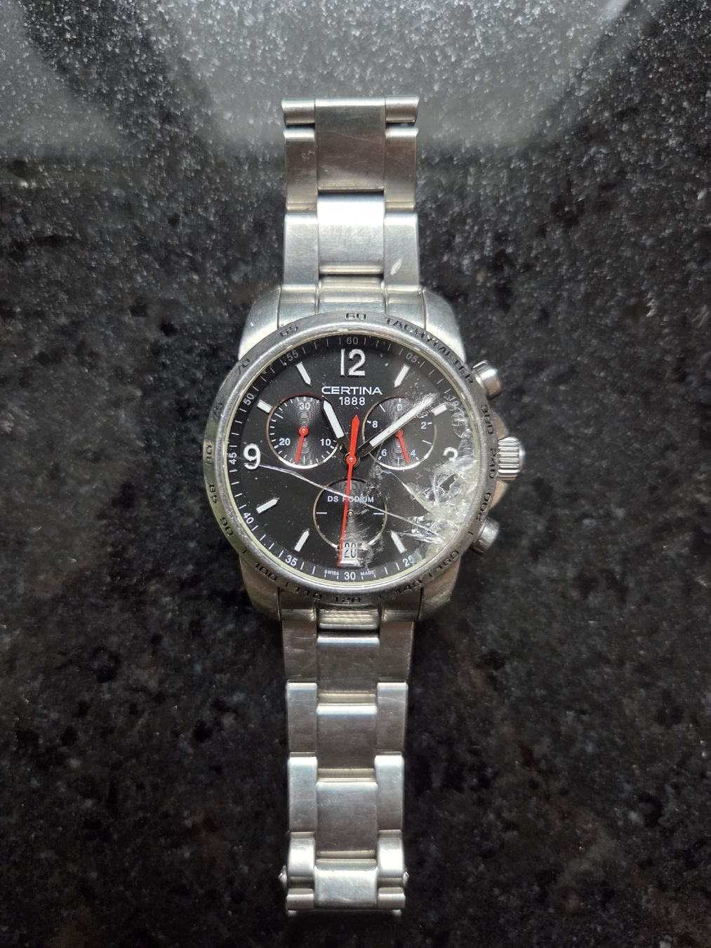 Certina Orologi: CERTINA mit kaputtem Glas  – Difettoso da Full-Reuenthal venduto da Kimano