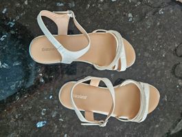 Sandaletten Weiss Grösse 38 mit Ziersteinen und Flechtoptik