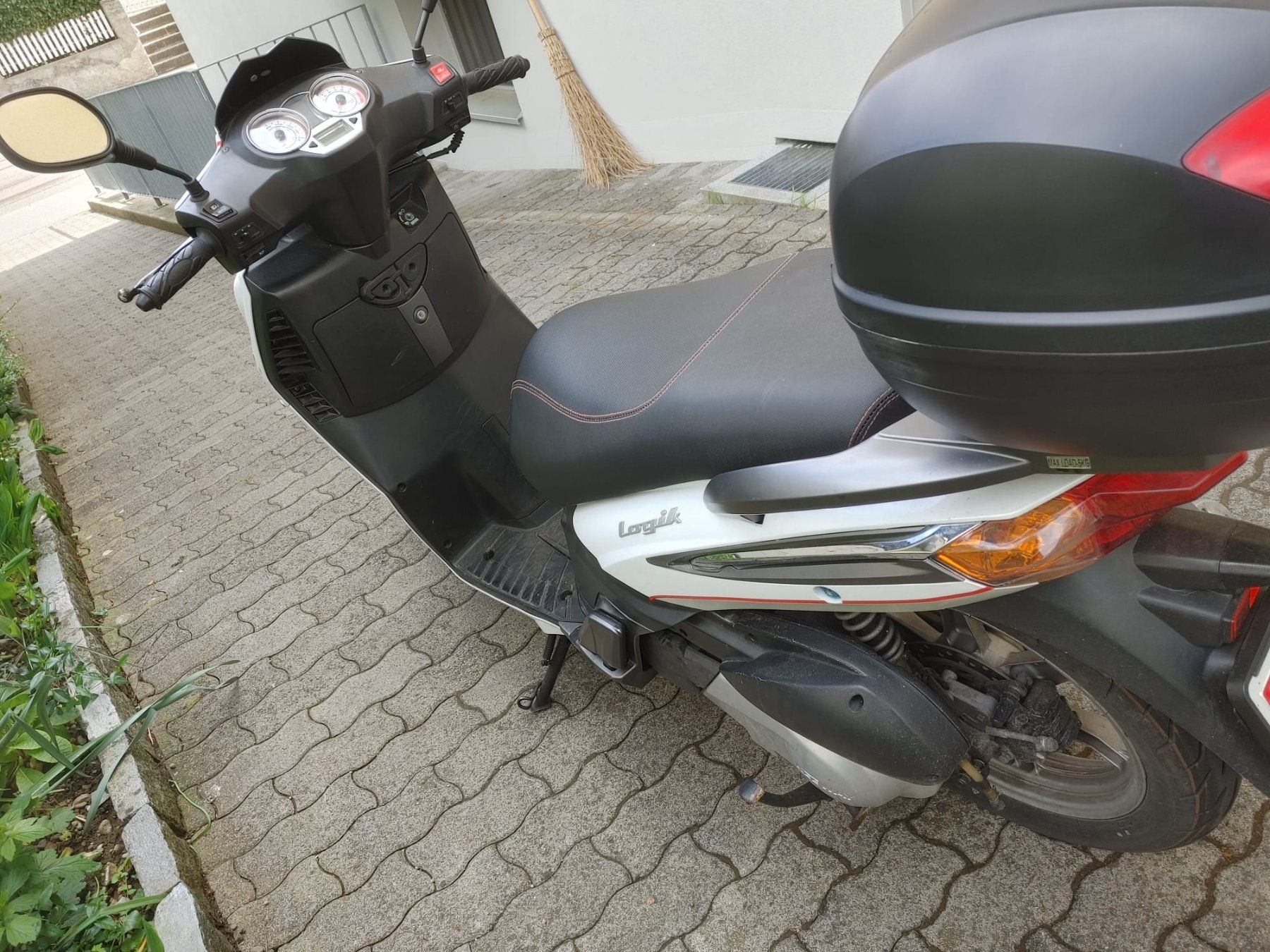 Tell Scooter: Scooter tell logik 125cc – Usato da Basel venduto da Gurtentram 1