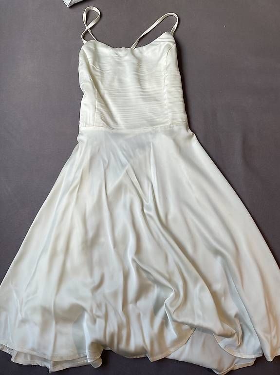 Kleider: Kleid – Neu (gemäss Beschreibung) aus Schüpfen von ani_gj8r 2
