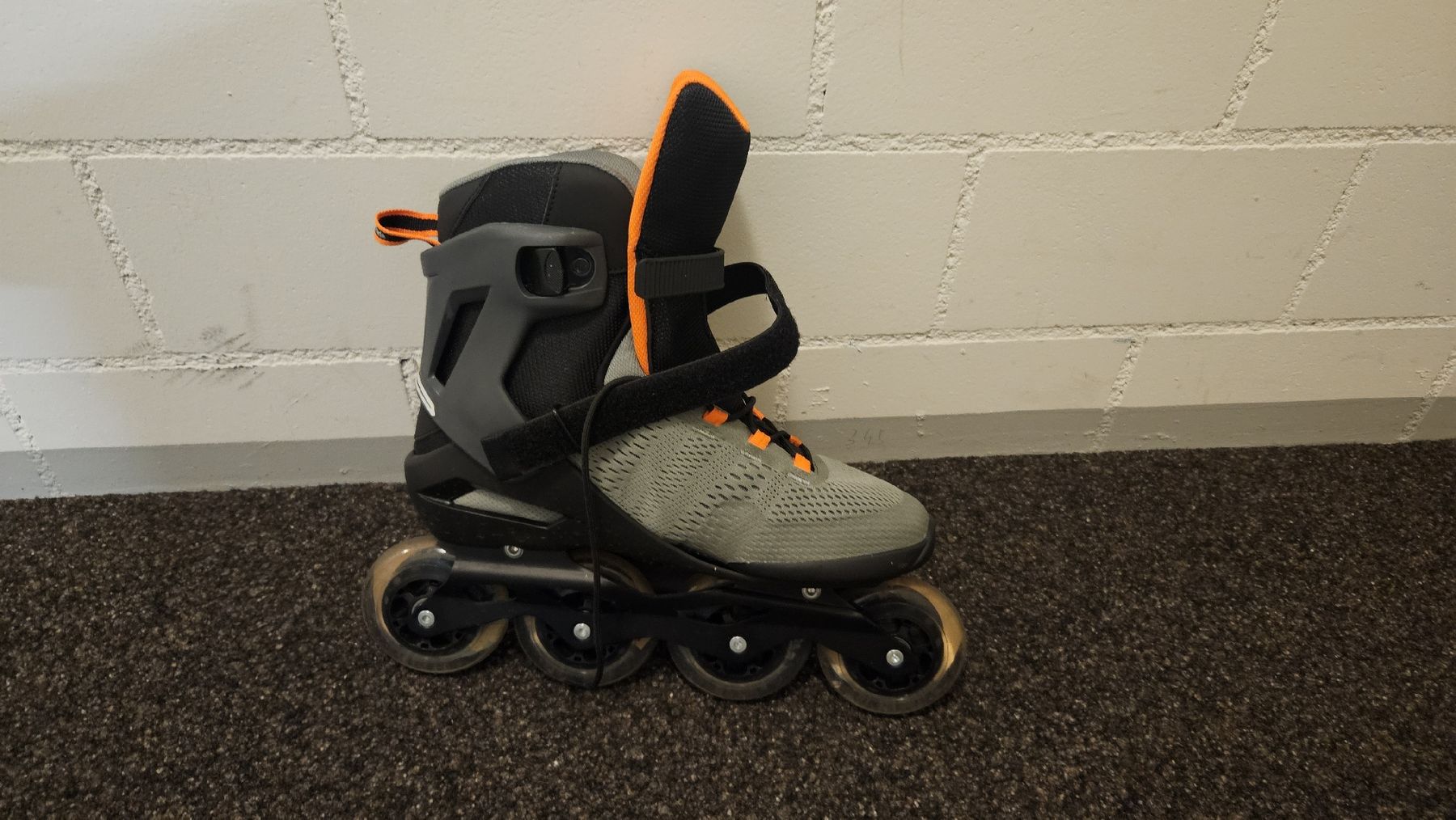 Pattini in linea & Pattini a rotelle: Inlineskates Rollerblade Herren – Nuovo (secondo la descrizione) da Bäch SZ venduto da sunsetmel