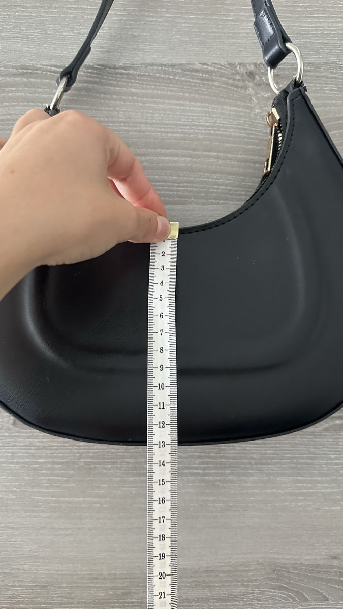 Borse da donna: Tasche schwarz  – Usato da uerikon venduto da SITRRY4 2