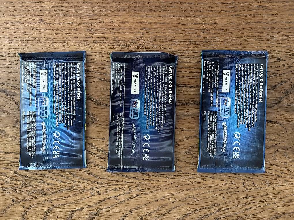 Sammelbilder & Trading cards: 3xPokemon GO Booster Pack (EN) – Gebraucht aus Appenzell von Giggs90 1
