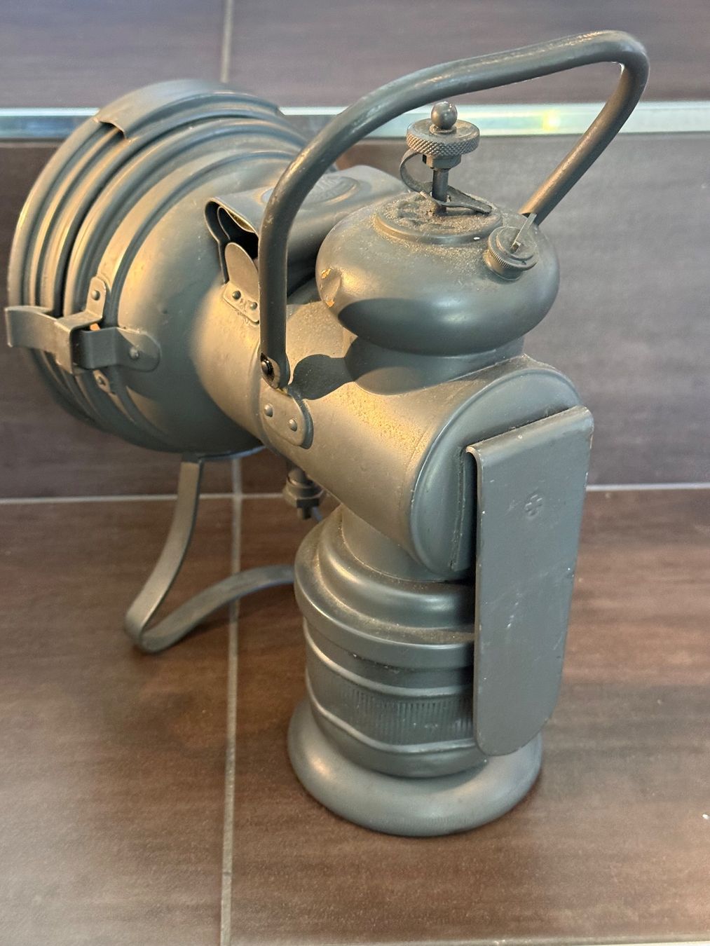 Lampen: AntikeDecker Neuchatel Karbid Militär Lampe – Gebraucht aus Hellbühl von Mico59 1