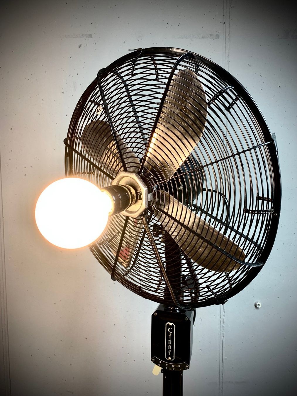 Ventilateurs: Ventilator "Cinni" auf Rollständer – D'occasion à Langnau am Albis par vmff 2