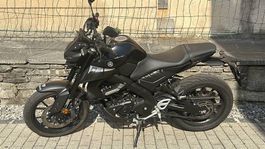 YAMAHA MT 125