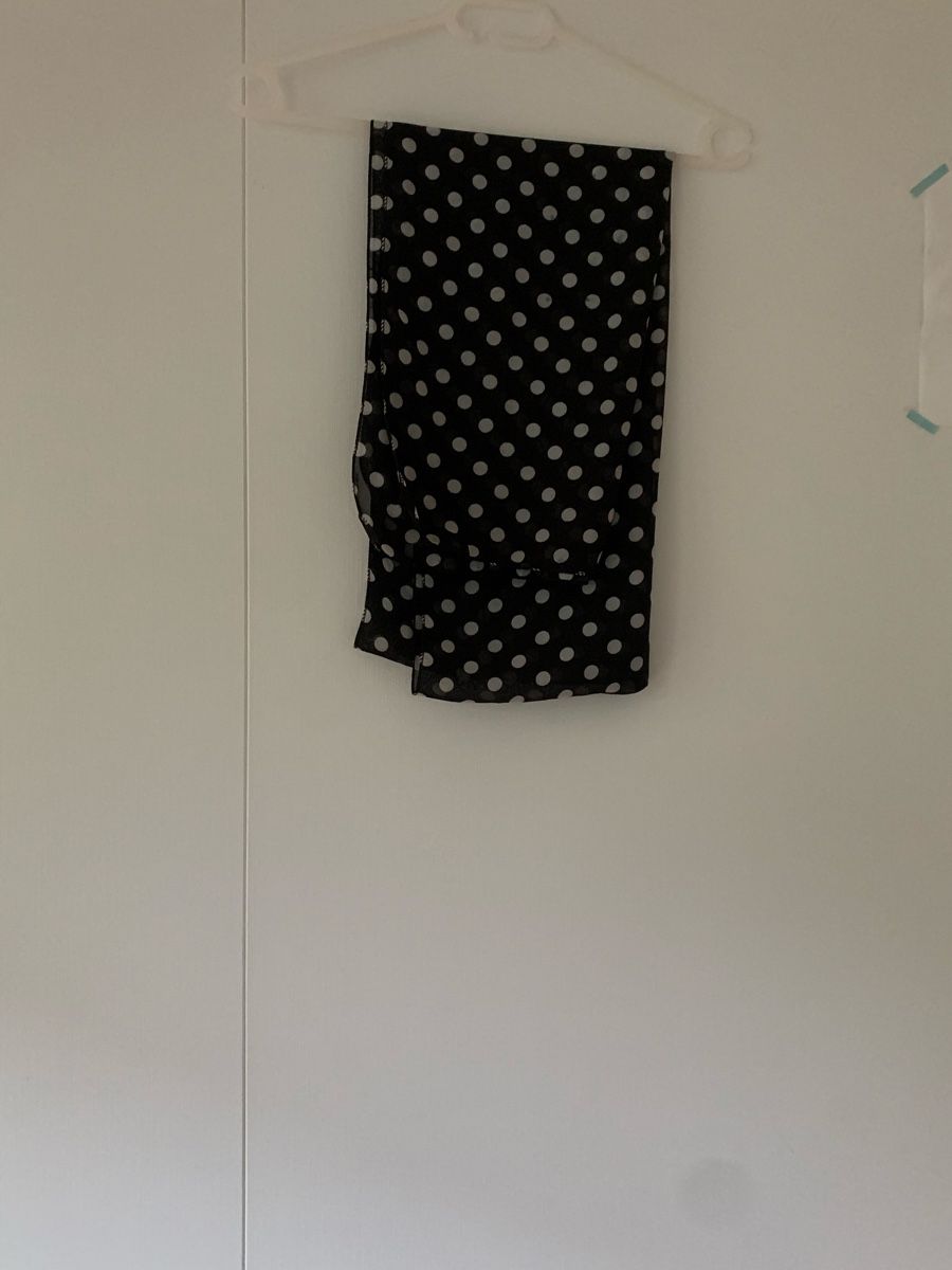 Foulards, Tücher & Schals: Scarf black white polka dots – Neu (gemäss Beschreibung) aus Zürich von ama_k88c 1