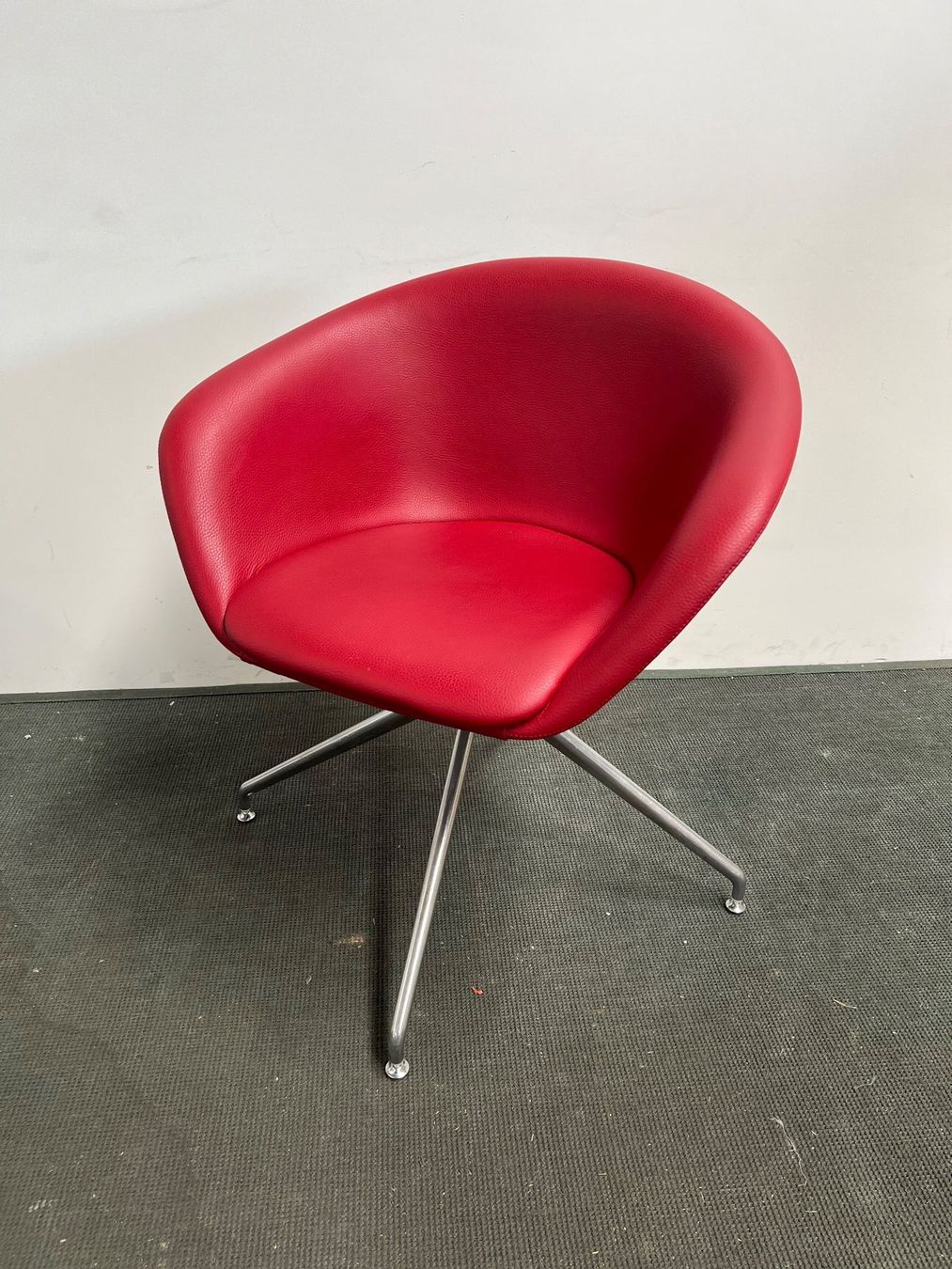 Arper Sessel: 046 ARPER Duna Designer Drehsessel – Gebraucht aus Wangen an der Aare von TBYN 1