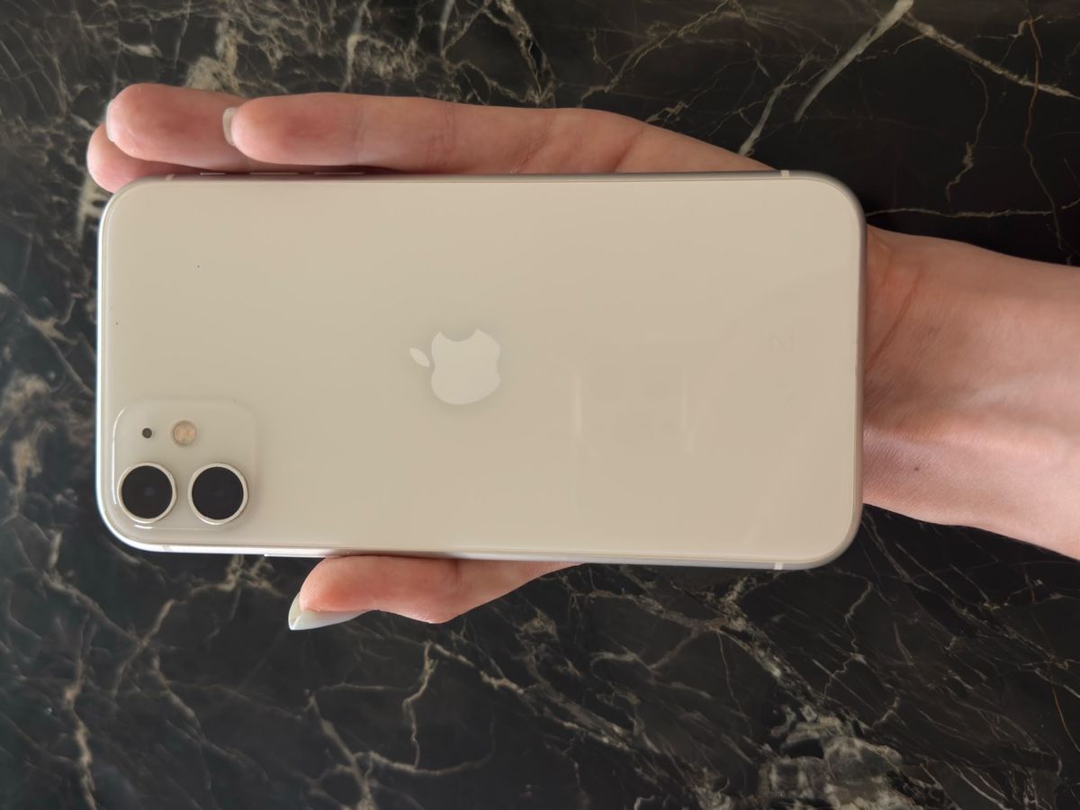 Apple Handys / Smartphones: iPhone 11 White – Neu (gemäss Beschreibung) aus Neuchâtel von jul_r2nj 4