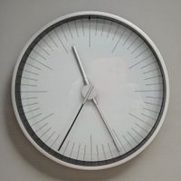 Bergt Ek Design - Horloge murale scandinave. Swiss Made