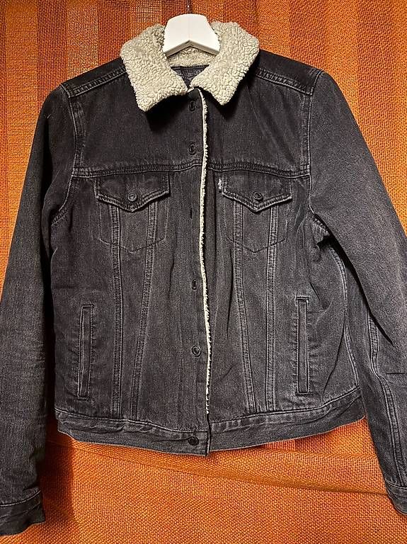 Levi's Giacche: Gefütterte Levi’s Jacke – Usato da Winterthur venduto da OliviaC5