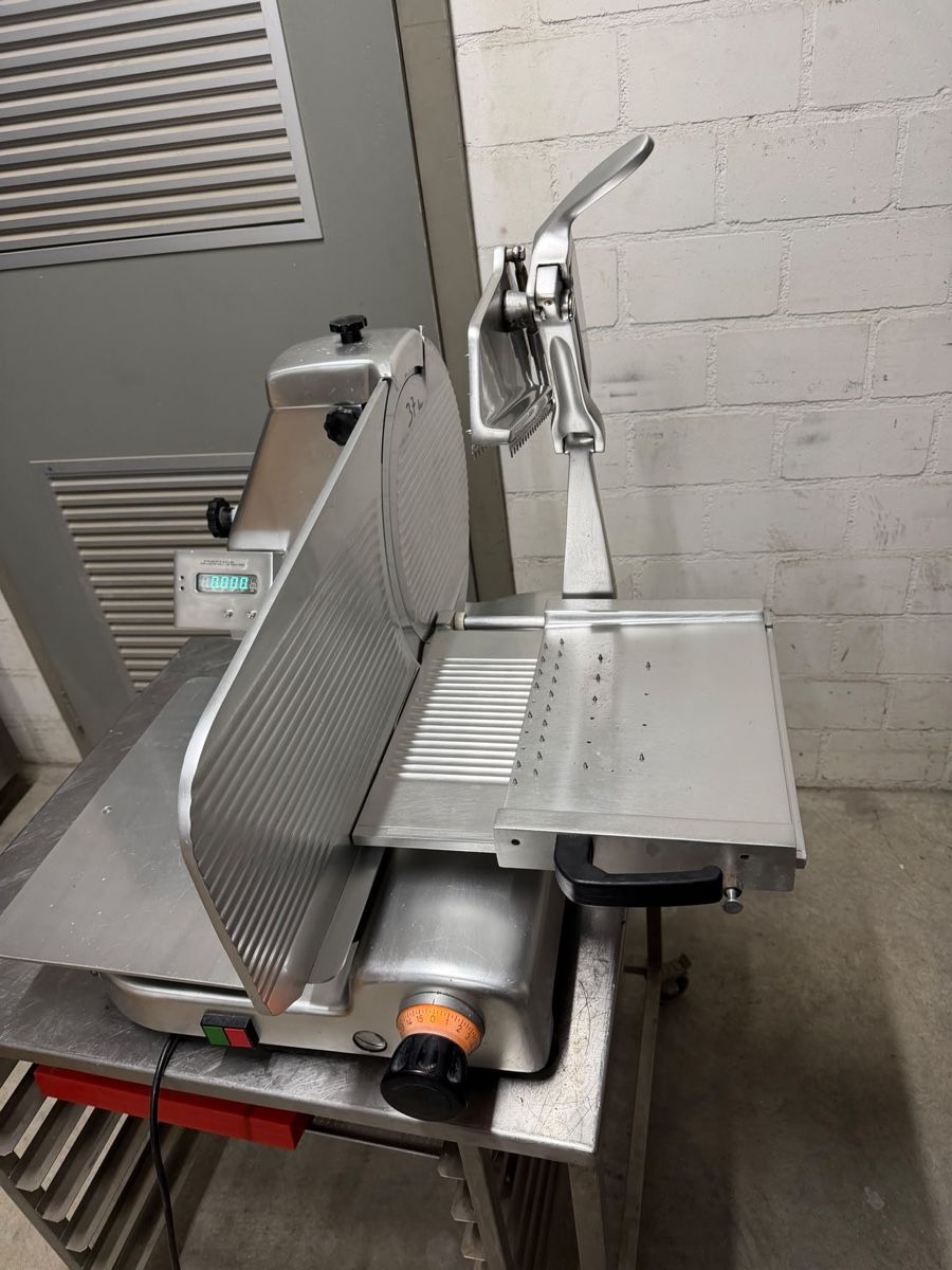 Elettrodomestici da cucina: Aufschnittmaschine  – Usato da Rupperswil venduto da pimi88 1