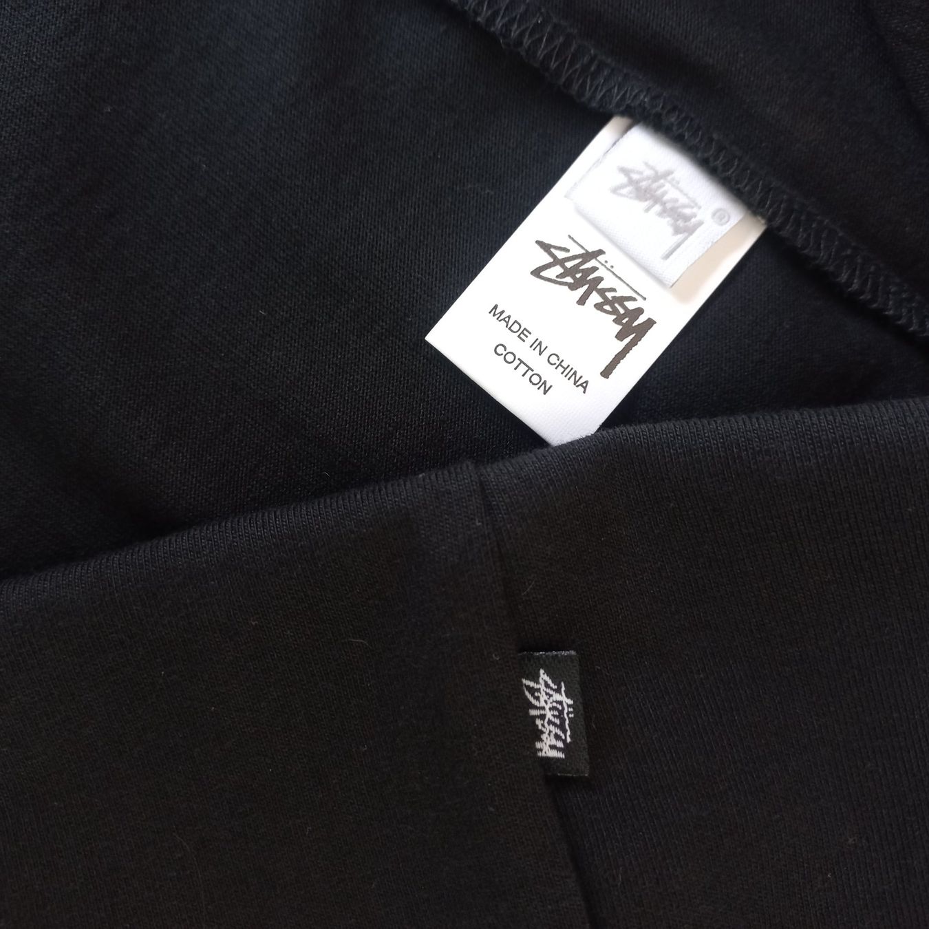 Stüssy T-Shirts: Stüssy Dollie Tee (XL) – Neu und originalverpackt aus Chamoson von Sapoloshop 3