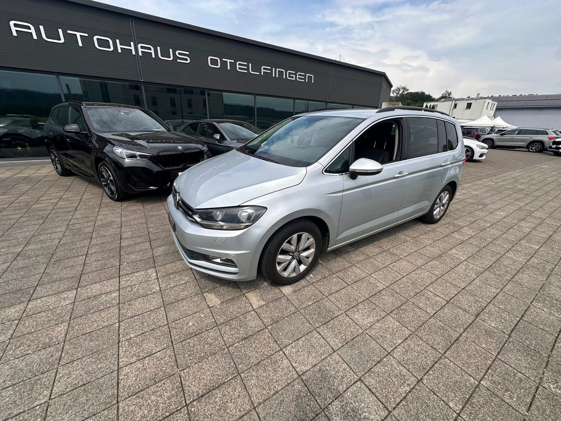 VW Automobili: VW Touran 1.6TDI – Usato da Otelfingen venduto da hof74