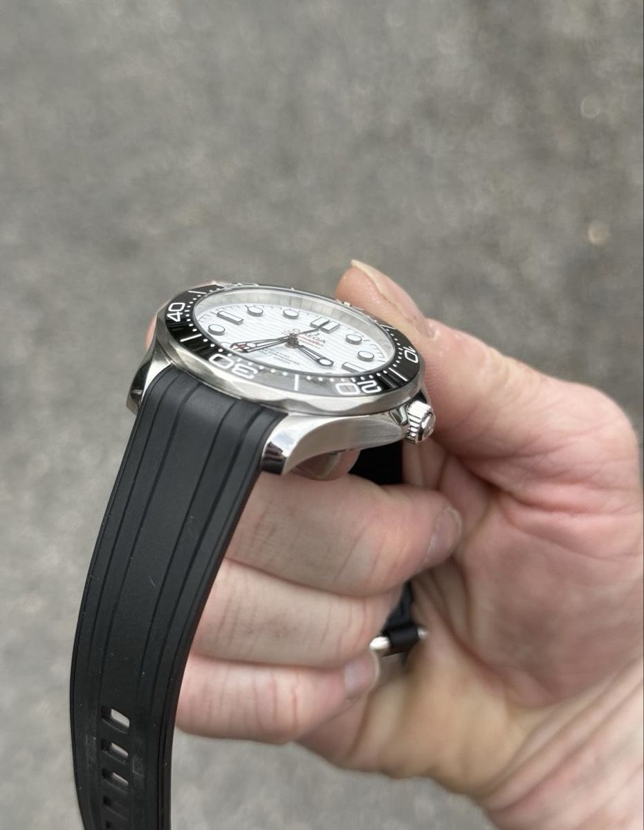 Omega Orologi: Omega Seamaster Diver 300m White Dial – Usato da Lausanne venduto da Afaq 2