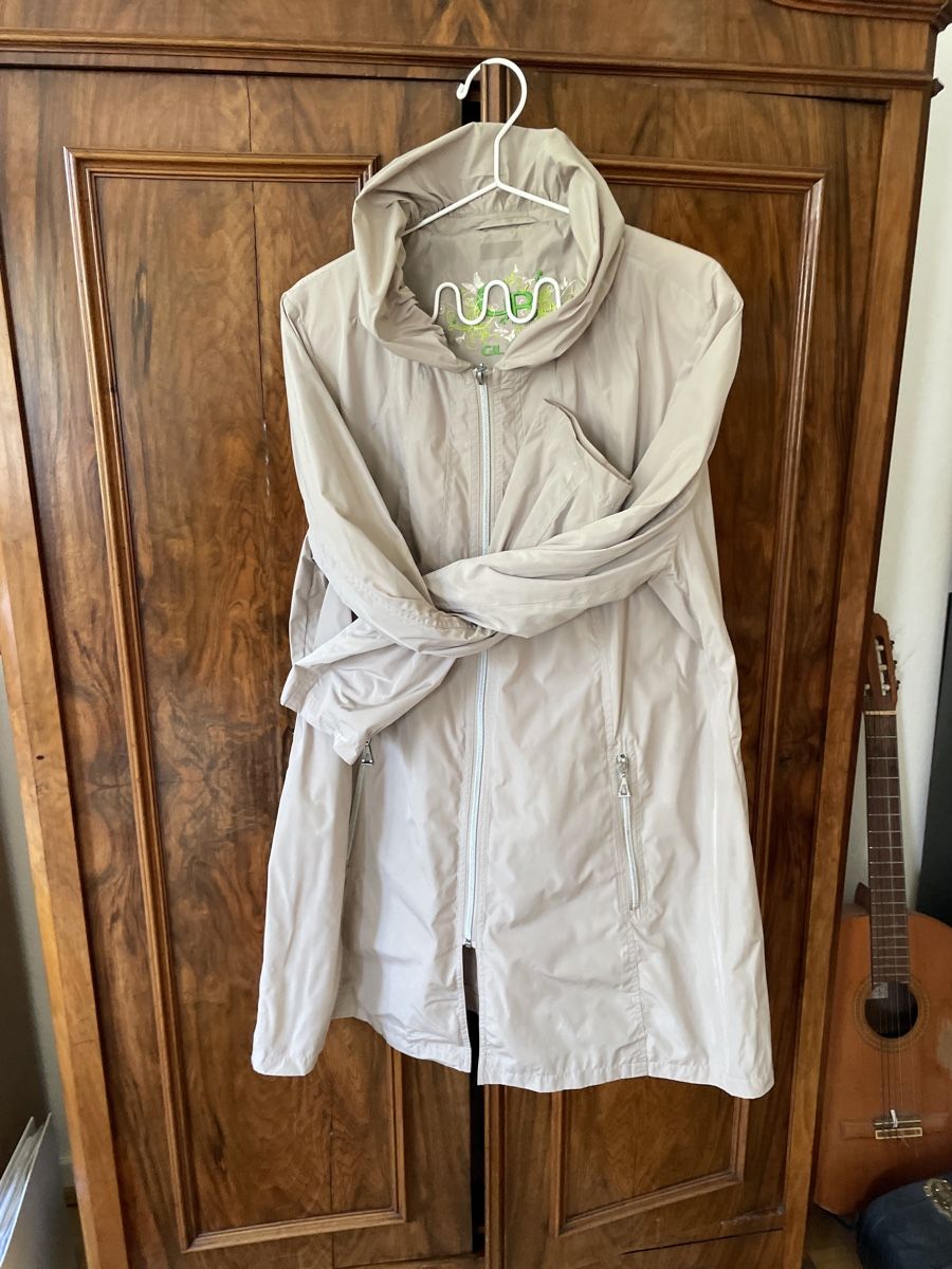 Gil Bret Giacche: Gil Bret Regenjacke, hellbeige ,Grösse 46 – Usato da Basel venduto da Jul17 5